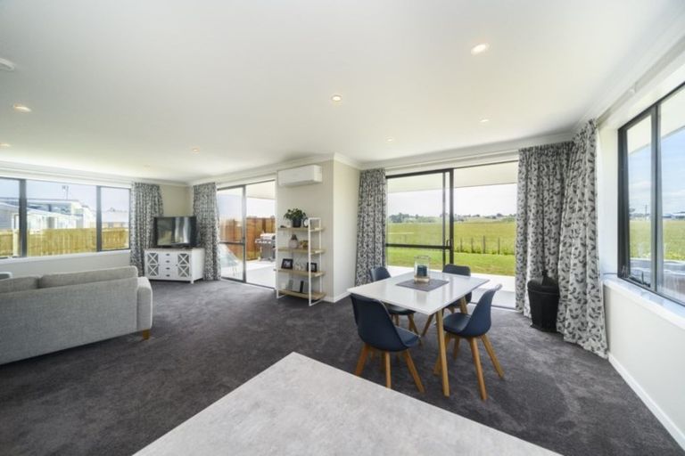 Photo of property in 6 George Street, Bulls, 4818