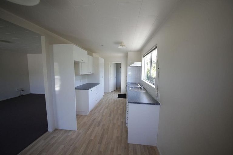 Photo of property in 18 Regency Place, Sunnynook, Auckland, 0632