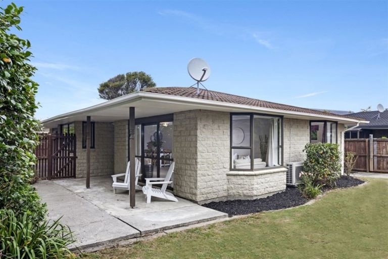 Photo of property in 54b Aorangi Road, Bryndwr, Christchurch, 8053