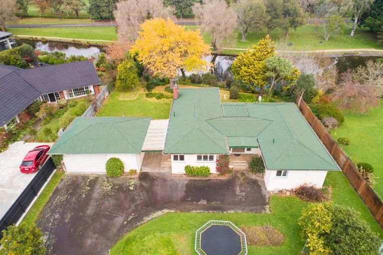 Photo of property in 35 Montgomery Terrace, Hokowhitu, Palmerston North, 4410