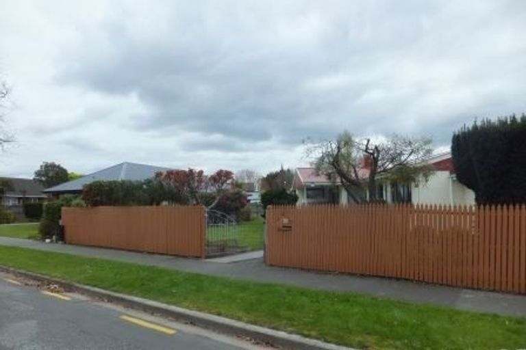Photo of property in 29 Lochee Road, Upper Riccarton, Christchurch, 8041