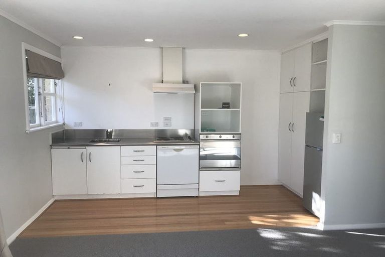 Photo of property in 5d Harrold Street, Highbury, Wellington, 6012