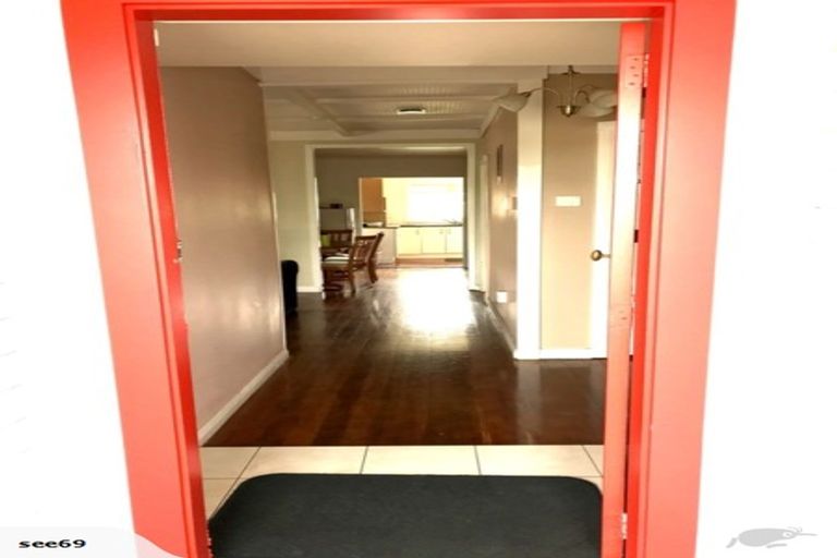 Photo of property in 324 Mount Albert Road, Mount Roskill, Auckland, 1041