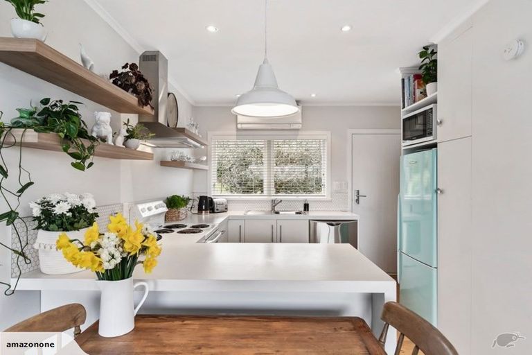 Photo of property in 2/52 Church Street, Northcote Point, Auckland, 0627