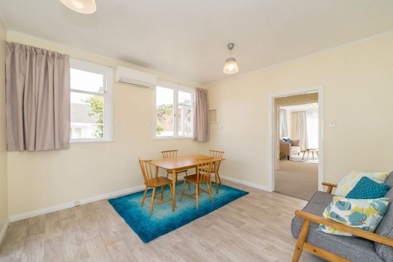 Photo of property in 21 Rawhiti Street, Stokes Valley, Lower Hutt, 5019