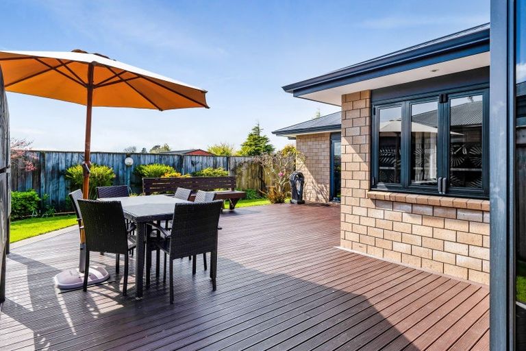 Photo of property in 38 Montague Grove, Stratford, 4332