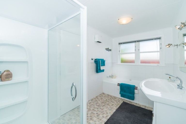 Photo of property in 10 Henare Street, West End, Palmerston North, 4412