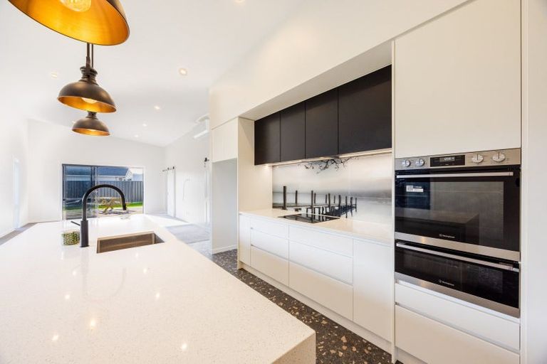 Photo of property in 8 Holyrood Terrace, Waipukurau, 4200