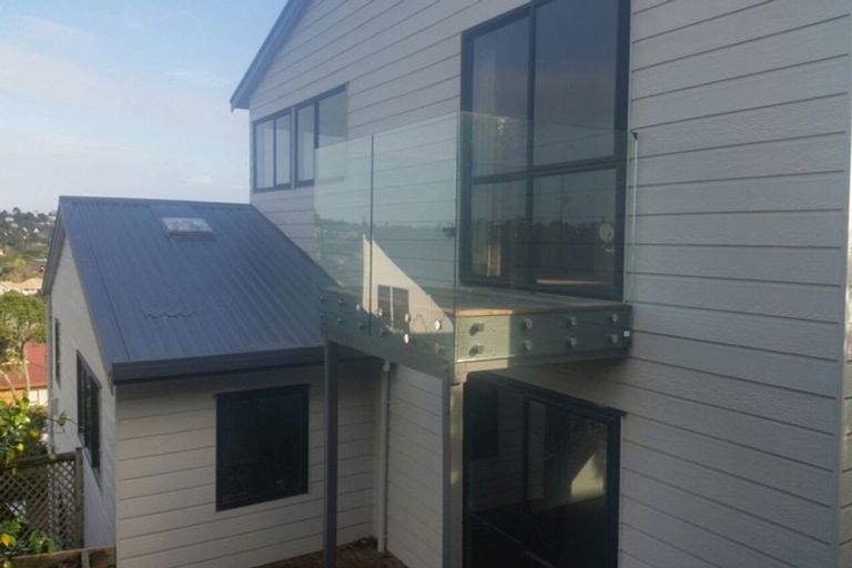 Photo of property in 24 Montclair Rise, Browns Bay, Auckland, 0630