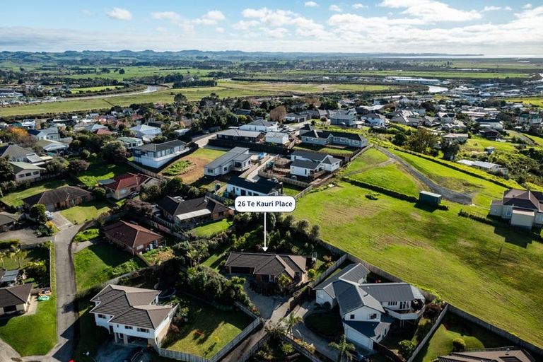 Photo of property in 26 Te Kauri Place, Helensville, 0800