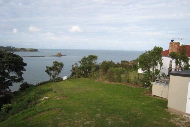 Photo of property in 81 Tiri Road, Tindalls Beach, Whangaparaoa, 0930