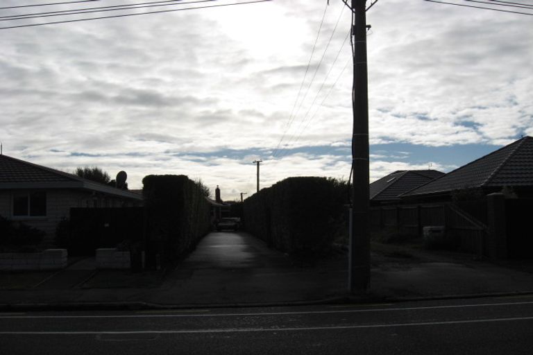 Photo of property in 18 Sawyers Arms Road, Northcote, Christchurch, 8052