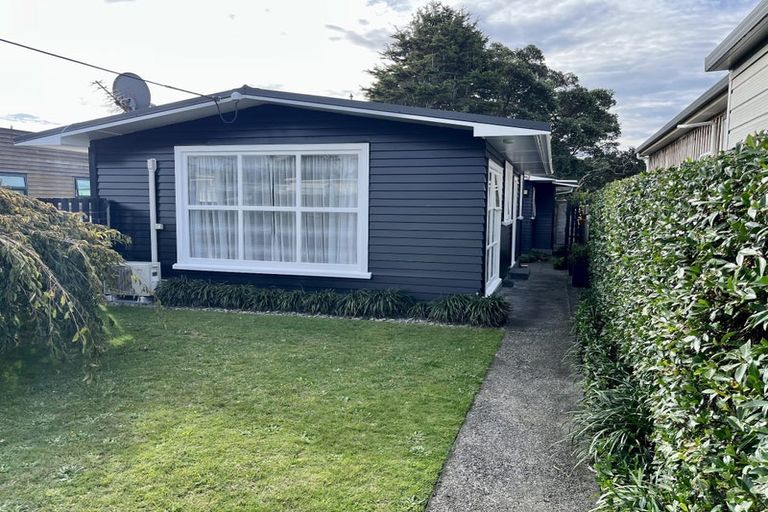 Photo of property in 66 Barrett Street, Westown, New Plymouth, 4310