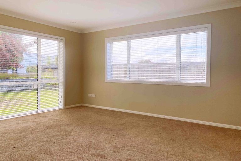 Photo of property in 31 Bounty Road, Long Bay, Auckland, 0630