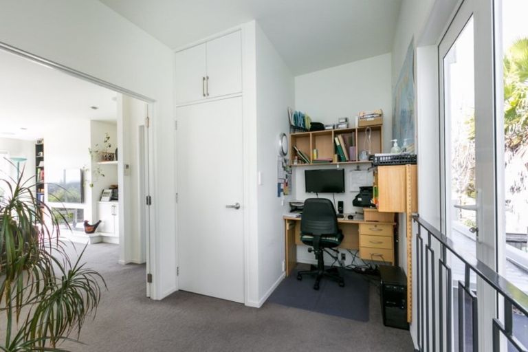 Photo of property in 3 Hikanui Drive, Havelock North, 4130