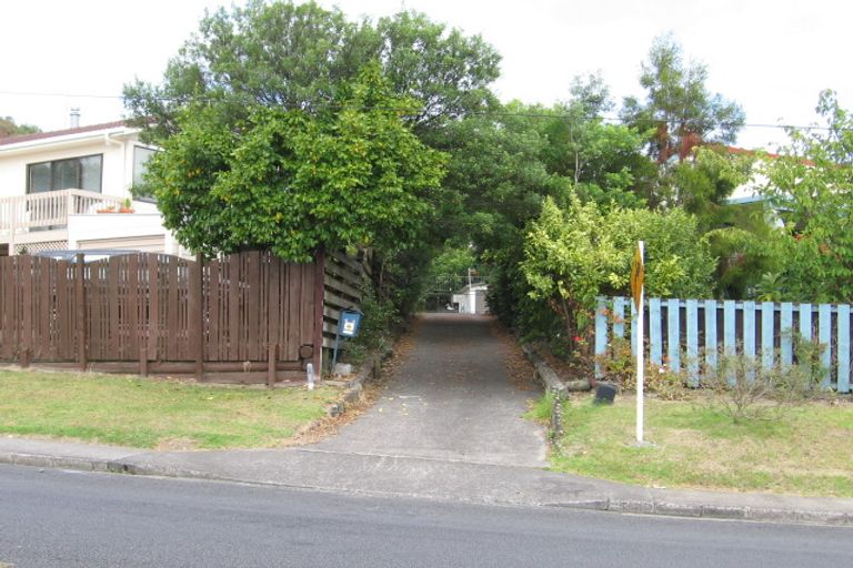 Photo of property in 63 Luckens Road, West Harbour, Auckland, 0618
