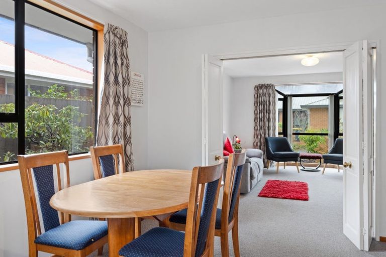 Photo of property in 1/8 Torvill And Dean Lane, Cashmere, Christchurch, 8022