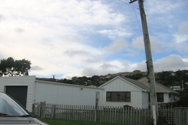 Photo of property in 32 Oxford Street, Tawa, Wellington, 5028