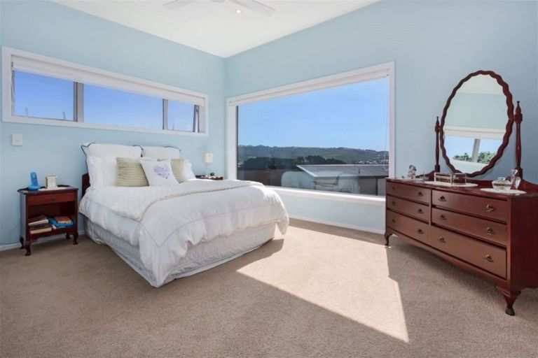 Photo of property in 3 Eglinton Close, Aotea, Porirua, 5024