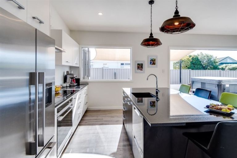 Photo of property in 76 York Avenue, Tamatea, Napier, 4112