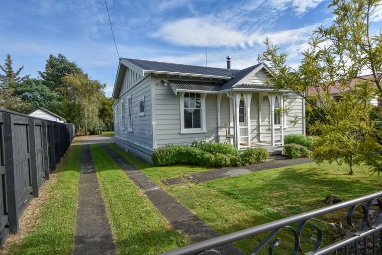 Photo of property in 10 Wyndham Street, Carterton, 5713