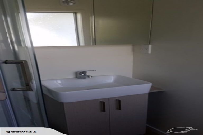 Photo of property in 8/16 Rutland Road, Stanley Point, Auckland, 0624