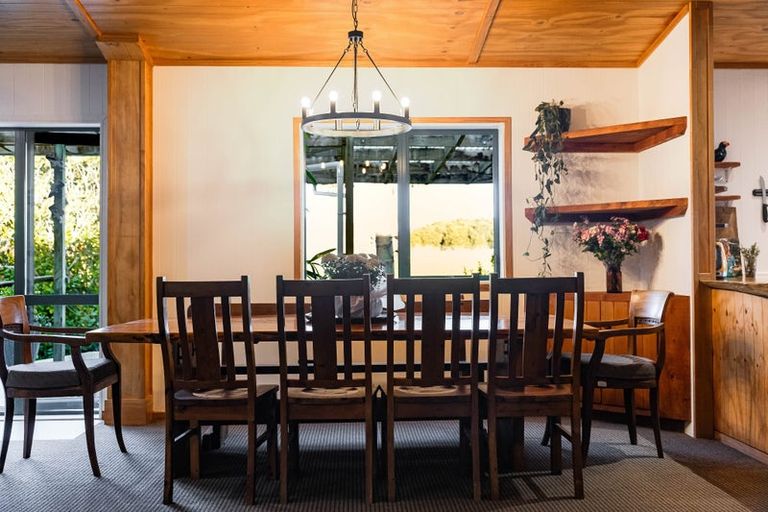 Photo of property in 979 Kaipara Flats Road, Kaipara Flats, Warkworth, 0984