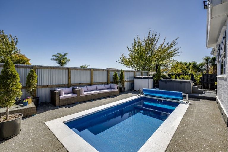 Photo of property in 14 Moeller Street, Taradale, Napier, 4112