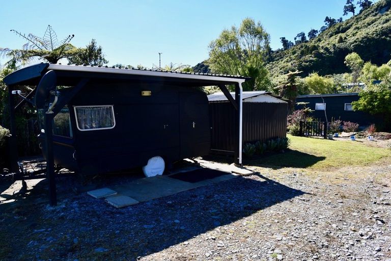 Photo of property in 41 Glasseye Drive, Little Wanganui, Karamea, 7893