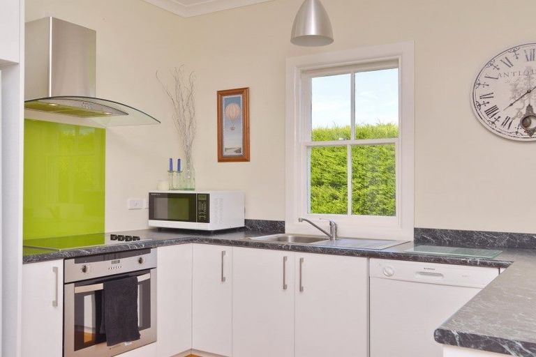 Photo of property in 52 Church Street, Oxford, 7430