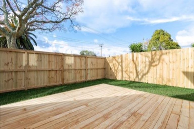 Photo of property in 6a Mckean Avenue, Manurewa, Auckland, 2102