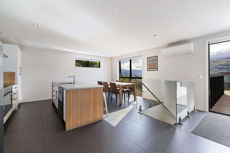 Photo of property in St Andrews Park, 42b Highview Terrace, Queenstown, 9300