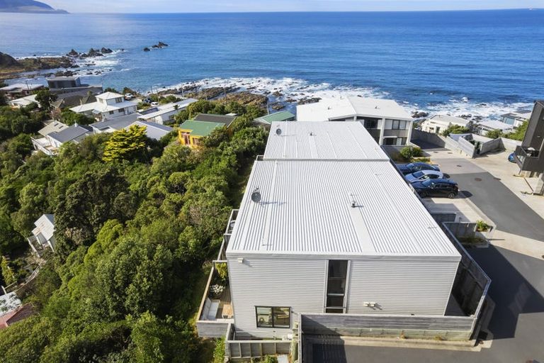 Photo of property in 10/52 High Street, Island Bay, Wellington, 6023