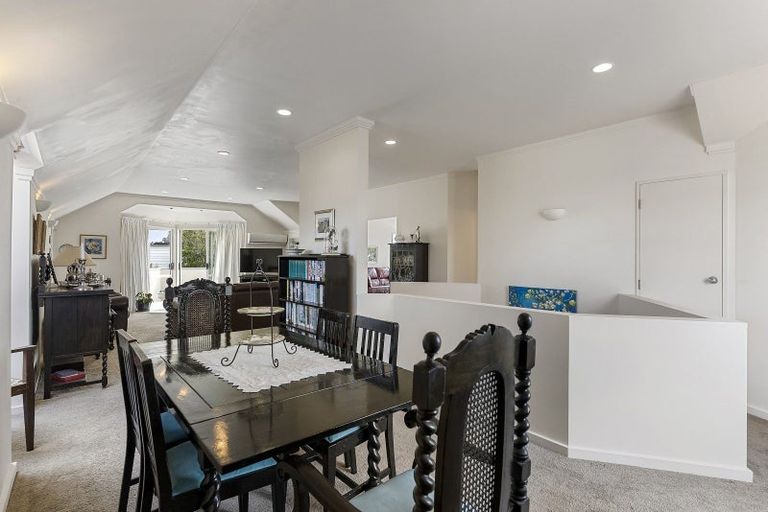 Photo of property in 2/15 Bradbury Road, Botany Downs, Auckland, 2010