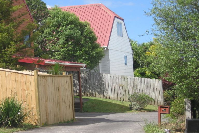 Photo of property in 1/7 Fernlea Rise, Bayview, Auckland, 0629