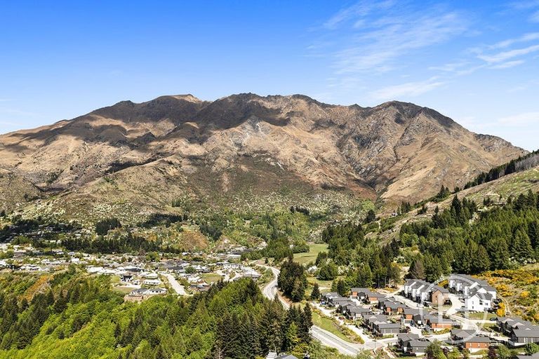 Photo of property in 6 Powder Terrace, Arthurs Point, Queenstown, 9371