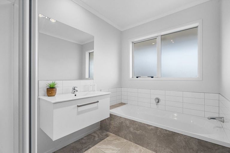 Photo of property in 17 Kirk Lane, Ohauiti, Tauranga, 3112