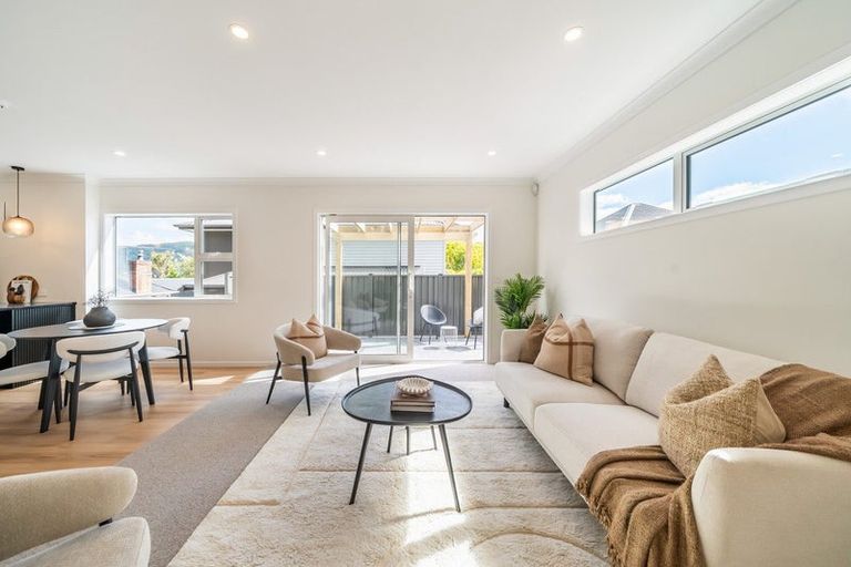 Photo of property in 70d Heretaunga Square, Silverstream, Upper Hutt, 5019