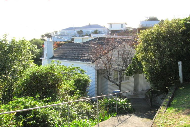 Photo of property in 35 Nevay Road, Miramar, Wellington, 6022