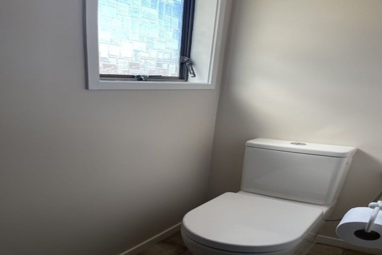 Photo of property in 9 Sheralee Place, Bucklands Beach, Auckland, 2014