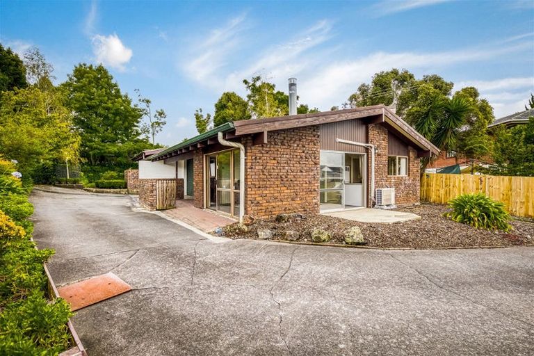 Photo of property in 1/39 Miltonia Avenue, Te Atatu South, Auckland, 0610