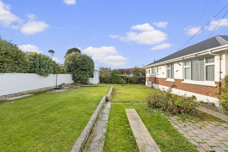 Photo of property in 9 Winston Place, Kew, Dunedin, 9012