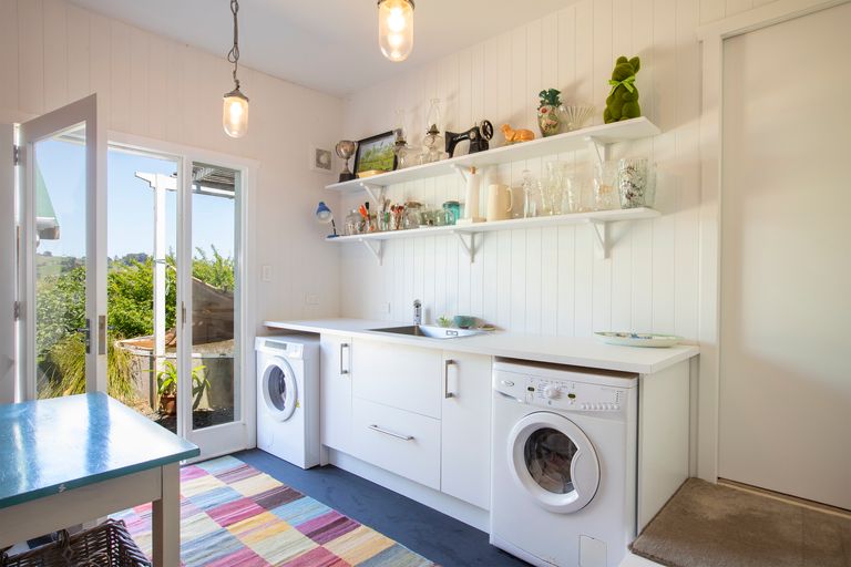 Photo of property in 11 Pah Hill Road, Wharehine, Wellsford, 0973