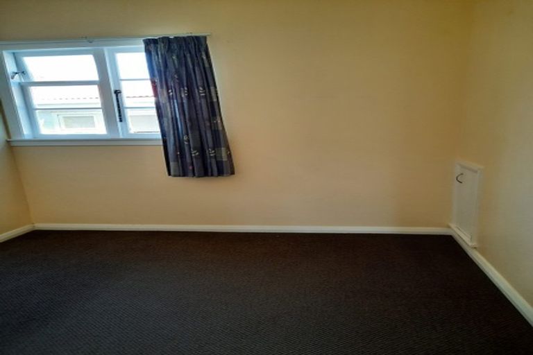 Photo of property in 44 Standen Street, Karori, Wellington, 6012