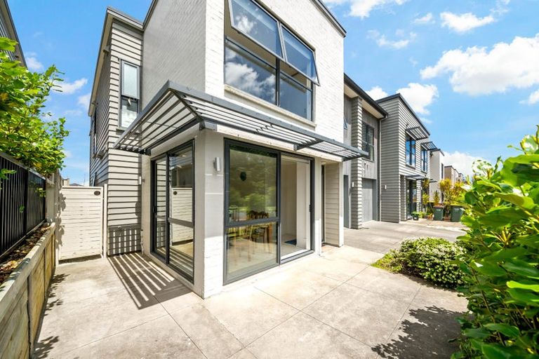 Photo of property in 31 Matairangi Avenue, Totara Heights, Auckland, 2105