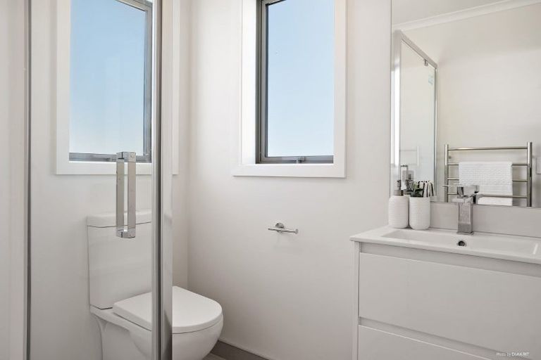 Photo of property in 1/18 Pickering Crescent, Chedworth, Hamilton, 3210