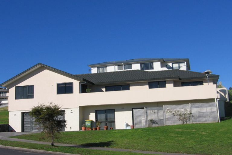 Photo of property in 21 The Enclave, Totara Heights, Auckland, 2105