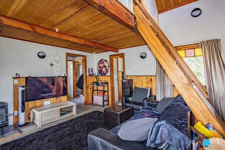 Photo of property in 5 Mackenzie Street, National Park, Owhango, 3989