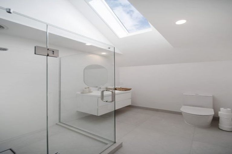 Photo of property in 1/8 Waller Avenue, Bucklands Beach, Auckland, 2012