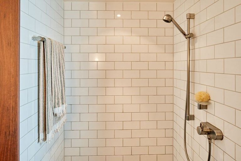 Photo of property in 5 Ocean Parade, Pukerua Bay, 5026